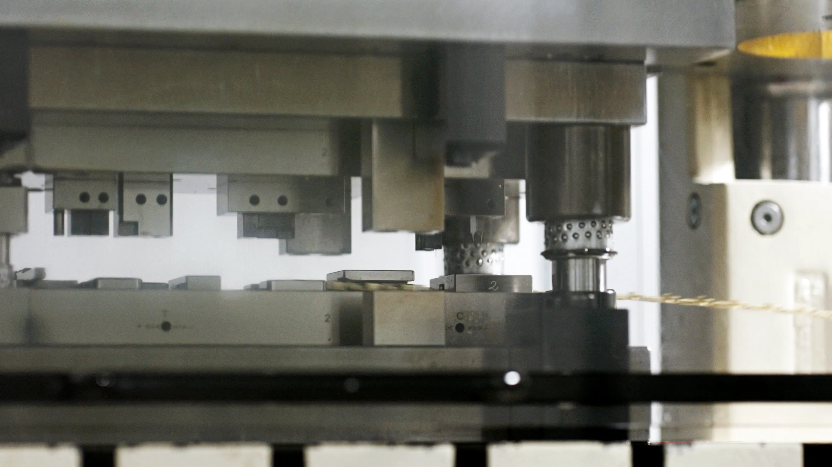 + 35 STAMPING LINES